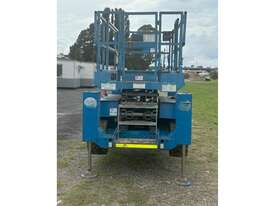2004 GENIE SCISSOR LIFT - picture2' - Click to enlarge