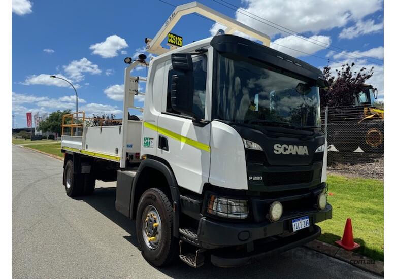 Scania P280 Auto 4x4 2020 128000km Crane Compressor and ROPS 1ILI249 SN1696