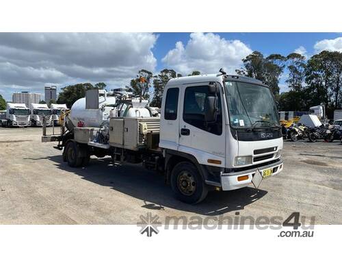 Isuzu FRR500/8FE02