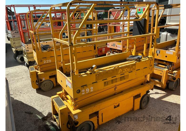 caption Scissor Lift