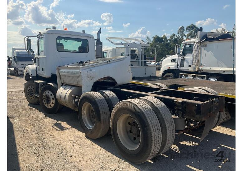 caption 2008 Mack CSMR Cab Chassis