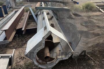 Conveyor Screw Key-way type 400mm Dia 8m long no drive motor