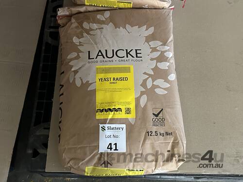 caption Approx 7x Laucke 12.5kg Yeast Raised Donut Mix