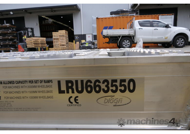 3.5m, 7000Kg - Digga Ezi-Loada Universal Aluminium Loading Ramp - WA STOCK