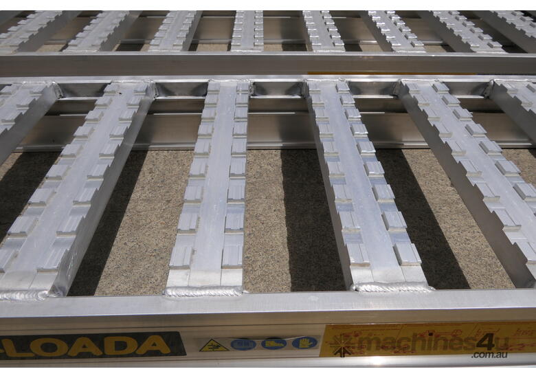 3.5m, 7000Kg - Digga Ezi-Loada Universal Aluminium Loading Ramp - WA STOCK