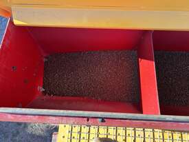 Duncan Engineering Renovator 19 Run Mark 3 Seed Drill - picture0' - Click to enlarge