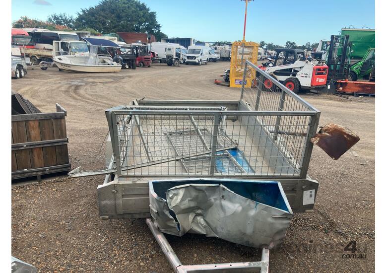 caption 2015 OZWide Trailers Single Axle Box Trailer