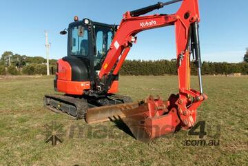 Kubota   U35-4 Excavator