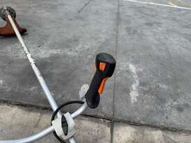 1 x Stihl FS131 Edge Cutter - picture2' - Click to enlarge