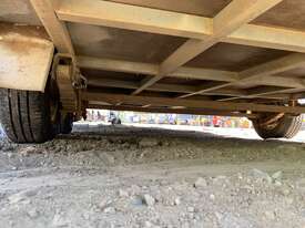 2006 Smiff Industries Dual Axle Horse Float - picture1' - Click to enlarge