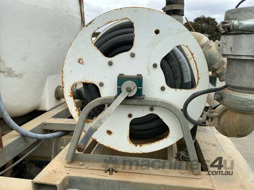 caption 2018 Isuzu FSR 140-260 Water Cart
