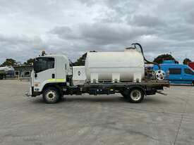 2018 Isuzu FSR 140-260 Water Cart - picture1' - Click to enlarge