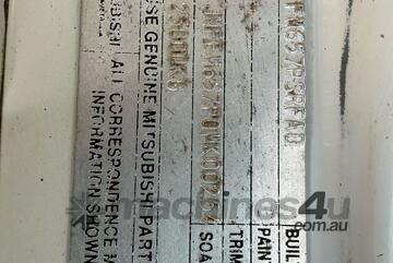 2002 Mitsubishi FM600 Table Top 2002 Mitsubishi FM600 Table Top