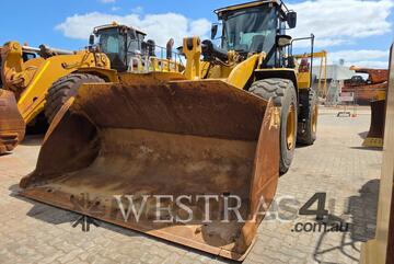 CAT 966M Wheel Loaders integrated Toolcarriers