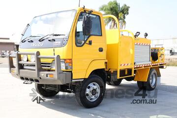 Isuzu 2003   NPS NPS300 4X4