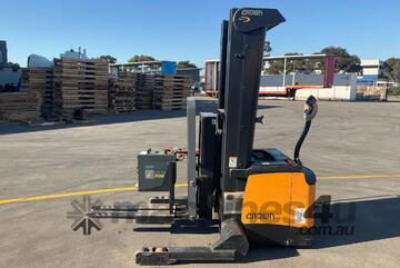 Crown SHR5540 Walk Behind Forklift