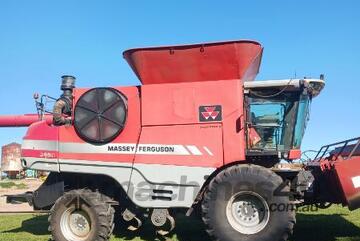 2007 Massey Ferguson 9895 Header with 36ft Front