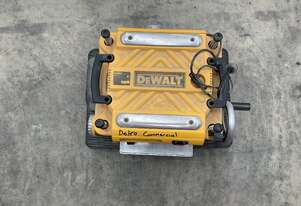 DeWALT 330mm Thickness Planer