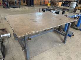 Heavy-Duty Workbench (5) - picture0' - Click to enlarge