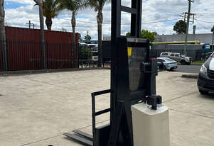 Crown 1T Walkie Stacker with 3.3m lift FOR SALE