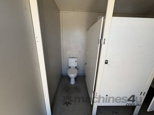6x3 Toilet Block