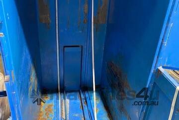 Baler cardboard/plastic Mil tech