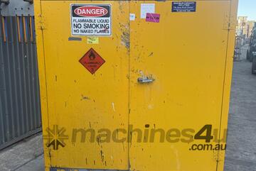 SAFETY CABINET 250L Hazardous Dangerous Flammable Liquids Storage Paint