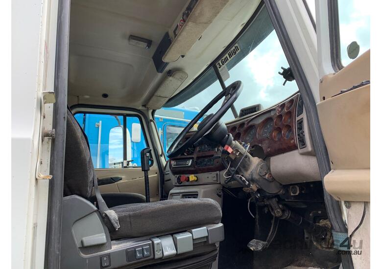 2003 Mack Vision CX Tipper