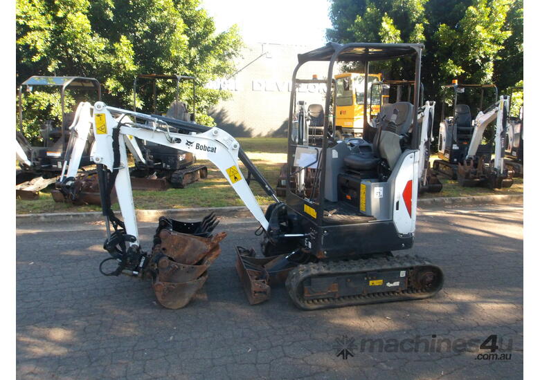 Bobcat E17 Excavator with Trailer