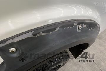 2018 Nissan Navara 4x4 ST Dual Cab T/Diesel (Manual)