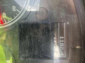 2018 Gianni Ferrari T4 TK EL Mower/Sprayer & 5 X Assorted Mower Tyres (Council Asset) - picture0' - Click to enlarge