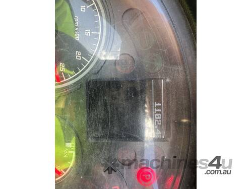 2018 Gianni Ferrari T4 TK EL Mower/Sprayer & 5 X Assorted Mower Tyres (Council Asset)