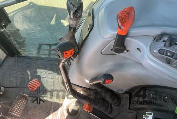 2011 New Holland T5040 Tractor / Loader