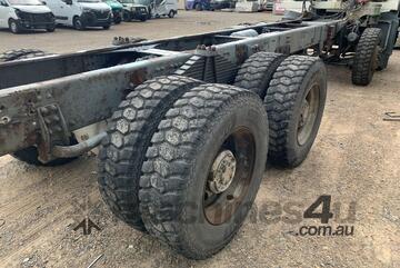 Volvo 2006   FM 12 Cab Chassis