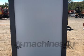 Un  Double Toilet Block