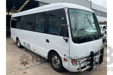 10/2015 Mitsubishi Rosa BE600 18 Seater 3d White Turbo Diesel 4.9L - Custom Wheelchair Lift