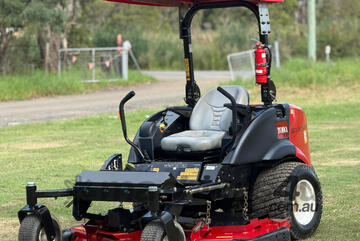Toro Groundsmaster 7210 Zero Turn Lawn Equipment