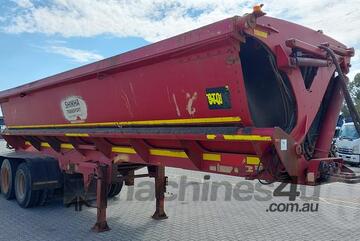 Azmeb     Triaxle Trailer