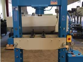 OMCN ART-164, 100 Tonne H Frame Hydraulic Press - picture0' - Click to enlarge