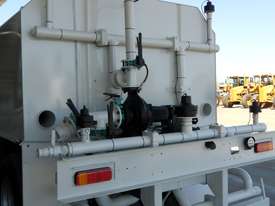2006 MITSUBISHI FUSO 6 x 4 WATER TRUCK - picture0' - Click to enlarge