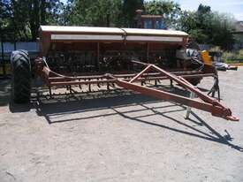Napier 423 Culti Seeders Seeding/Planting Equip - picture0' - Click to enlarge