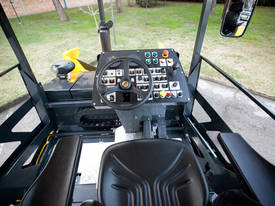 Bomag BF300P - Pavers - picture1' - Click to enlarge