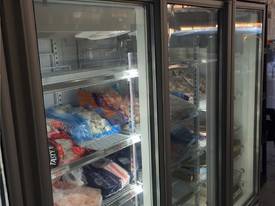 Upright Display Freezer Artisan M1303 - picture0' - Click to enlarge