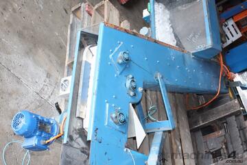 Motorised 0.18 Conveyor Elevator plastic chain