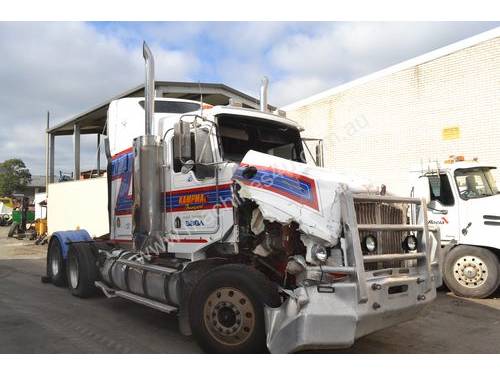 KENWORTH T400 Full Truck wrecking for parts to be sold 