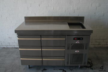 Refrigerated 6 Drawer Countertop