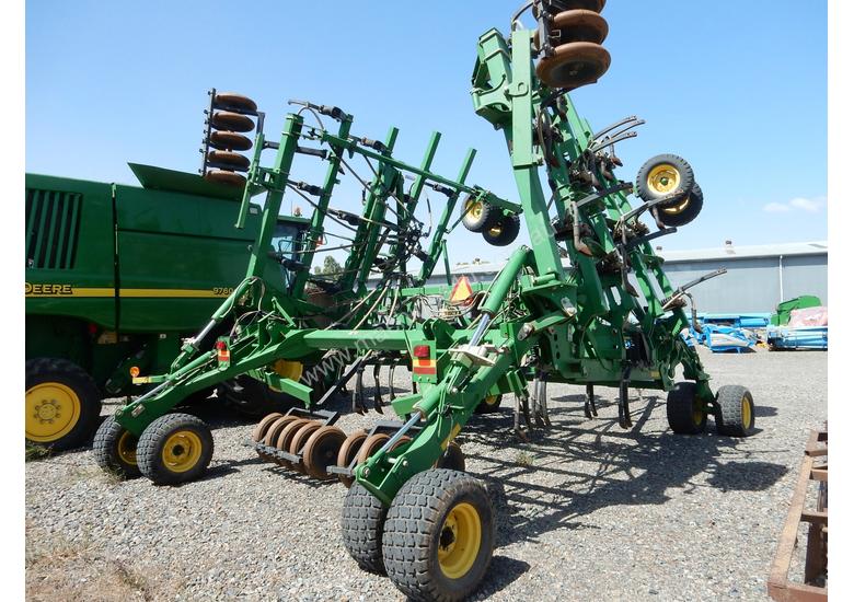 Used John Deere 1830 Seeder in Finley, NSW