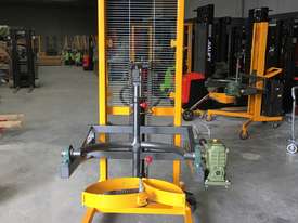 Capacity 450kg Drum Lifter / Rotator Lift Height 1500mm - picture0' - Click to enlarge