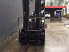 Crown LPG 2.5T CG25P Counterbalance Forklift - picture0' - Click to enlarge