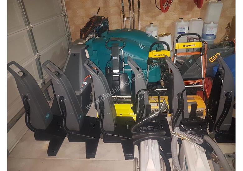 Used tennant VWA66 Wide Area Vacuum TENNANT UPRIGHT VACUUM CLEANER